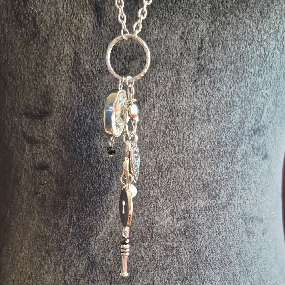 Tocara Exceptional Silver Necklace with Darling Charms (J73) - Picture 3 of 11